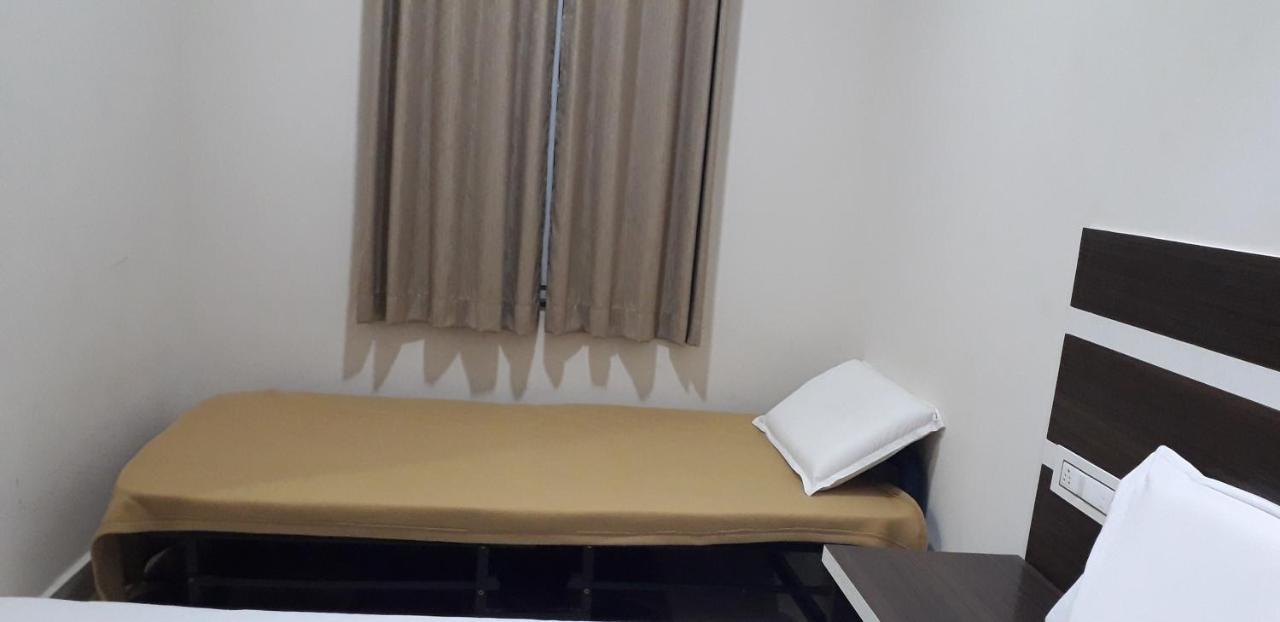 Mp Residency Hotel Kumbakonam Exterior foto